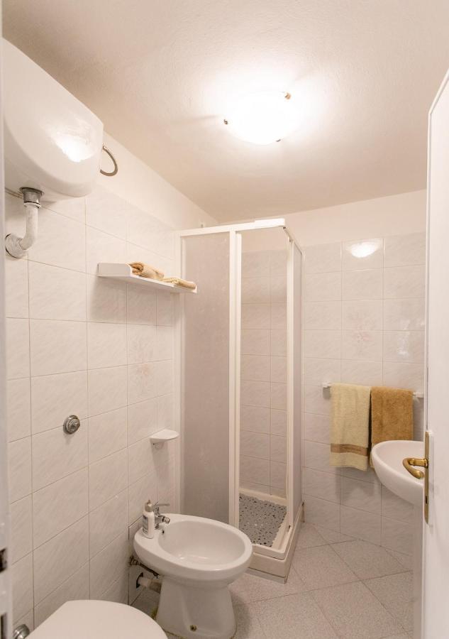Апартаменты B-House Порто Санто Стефано Экстерьер фото